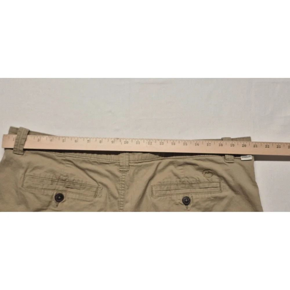 Magellan Outdoor Men's Khaki Flat Front Chino Shorts sz. 42W‎ fishing hiking